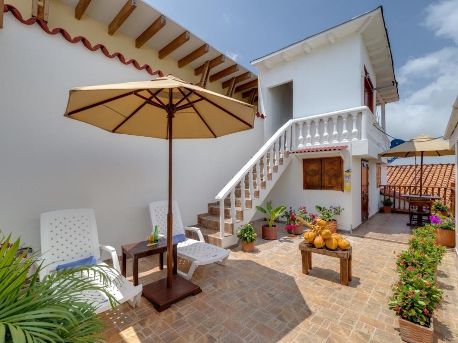 Rondreis Colombia, Cartagena, Casa del Curato, terras