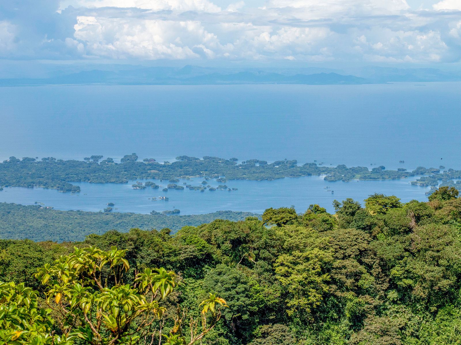 Rondreis Nicaragua, Granada, excursie varen Las Isletas, luchtfoto eilandjes