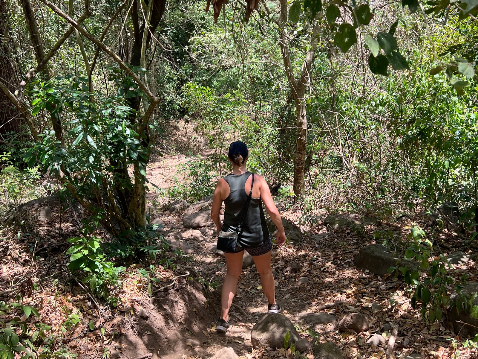 Rondreis Nicaragua, Ometepe Island, excursie beklim Maderas vulkaan, wandelpad