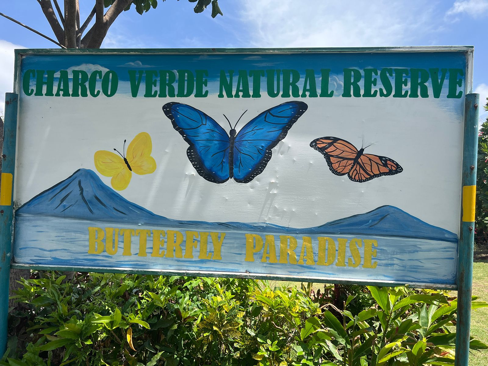Rondreis Nicaragua, Ometepe Island, excursie hoogtepunten Ometepe Island, Charco Verde Nature reserve bord