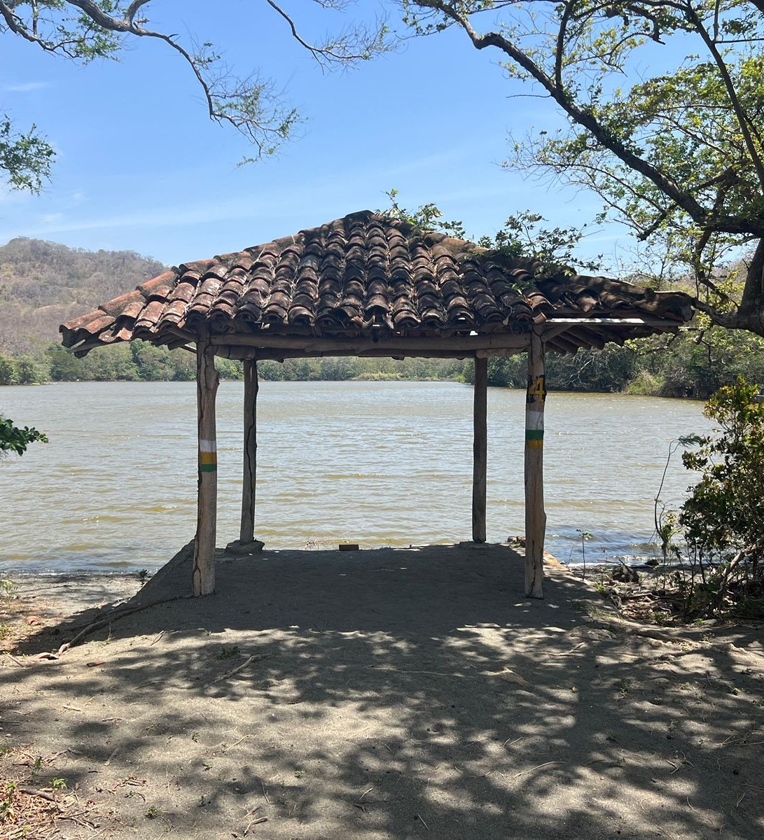 Rondreis Nicaragua, Ometepe Island, excursie hoogtepunten Ometepe Island, Chico Largo lagoon Rondreis Nicaragua, Ometepe Island, excursie hoogtepunten Ometepe Island, Chico Largo lagoon